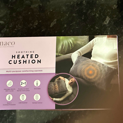 Hanaeo heated cushion - heated,
